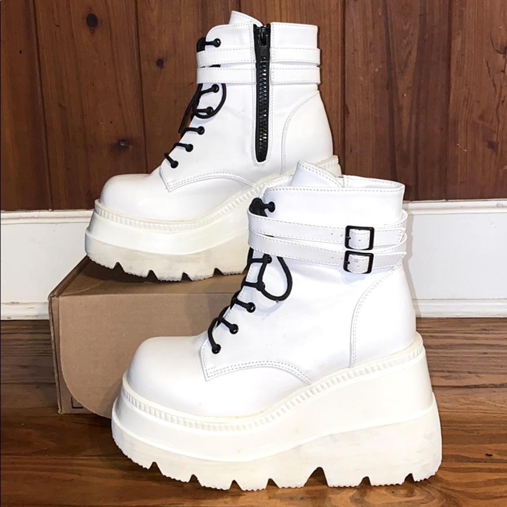 Demonia Platforms
